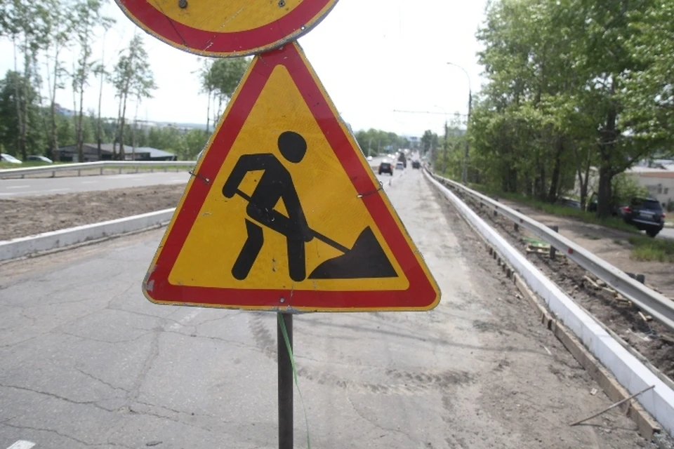 Подросток погиб при укладке асфальта в Иркутской области