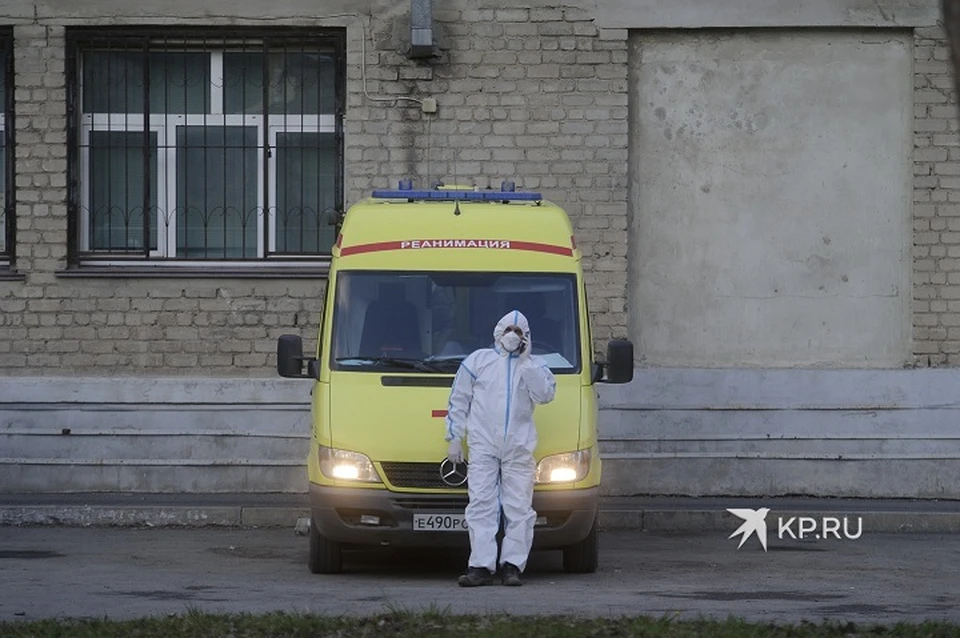 За сутки на Среднем Урале от коронавируса погибли еще два человека