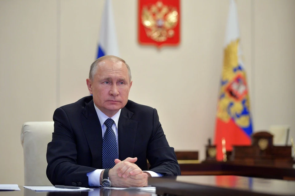 Путин проголосовал по поправкам к Конституции