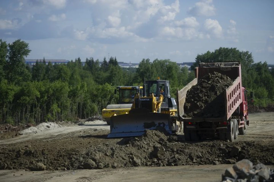 Строителям осталось лишь закончить небольшой участок от Челябинского до Полевского тракта.