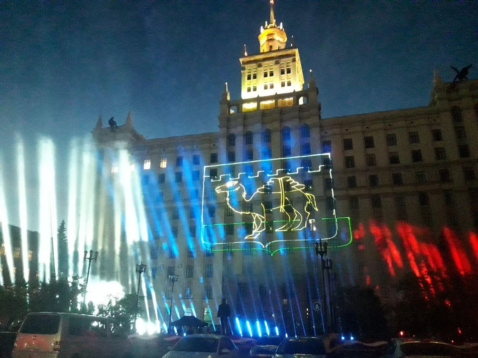 Лазерное шоу устроили на фасаде ЮУрГУ