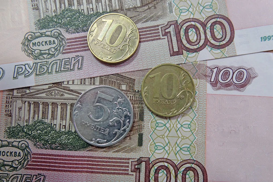 Безработный тюменец снял с карты знакомой 25 тысяч рублей.