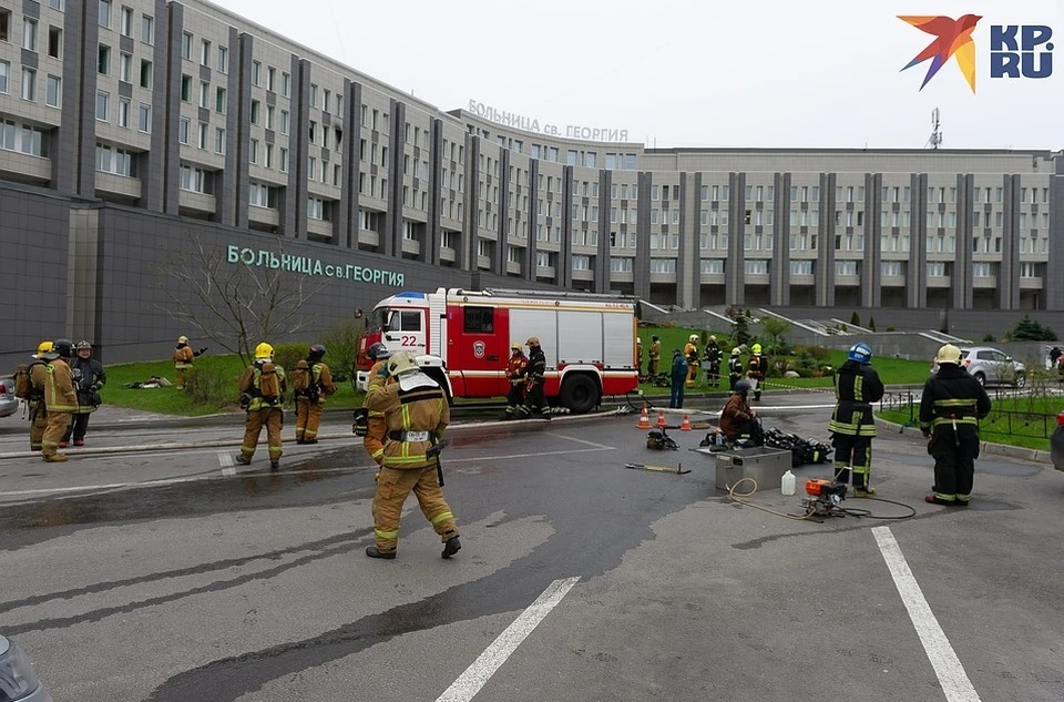 Во время пожара в больнице Санкт-Петербурга погибли шесть человек
