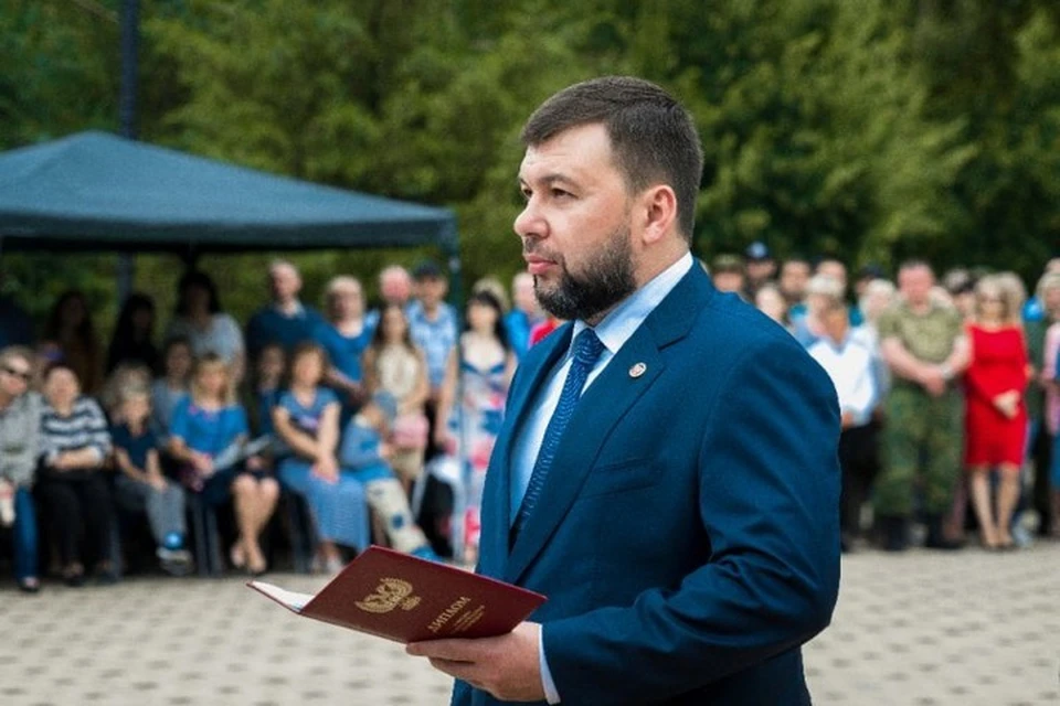 Глава поблагодарил выпускников за высокую гражданскую ответственность. Фото: Администрация Главы ДНР