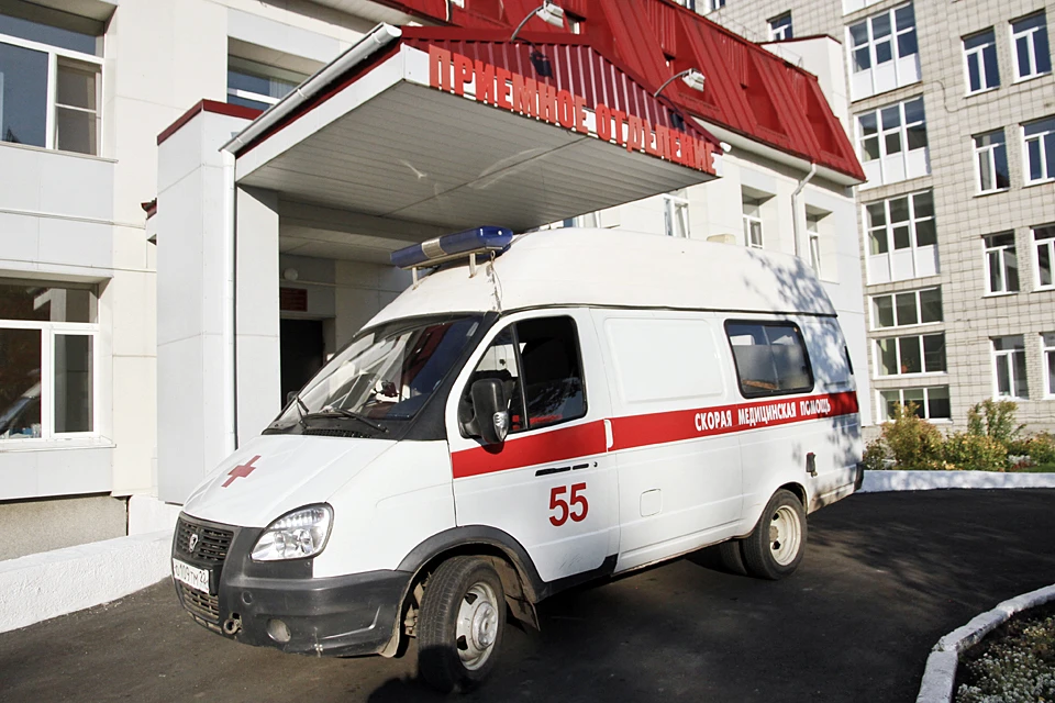 В больницу был доставлен 54-летний Сергей с диагнозом: закрытая черепно-мозговая травма и перелом глазницы