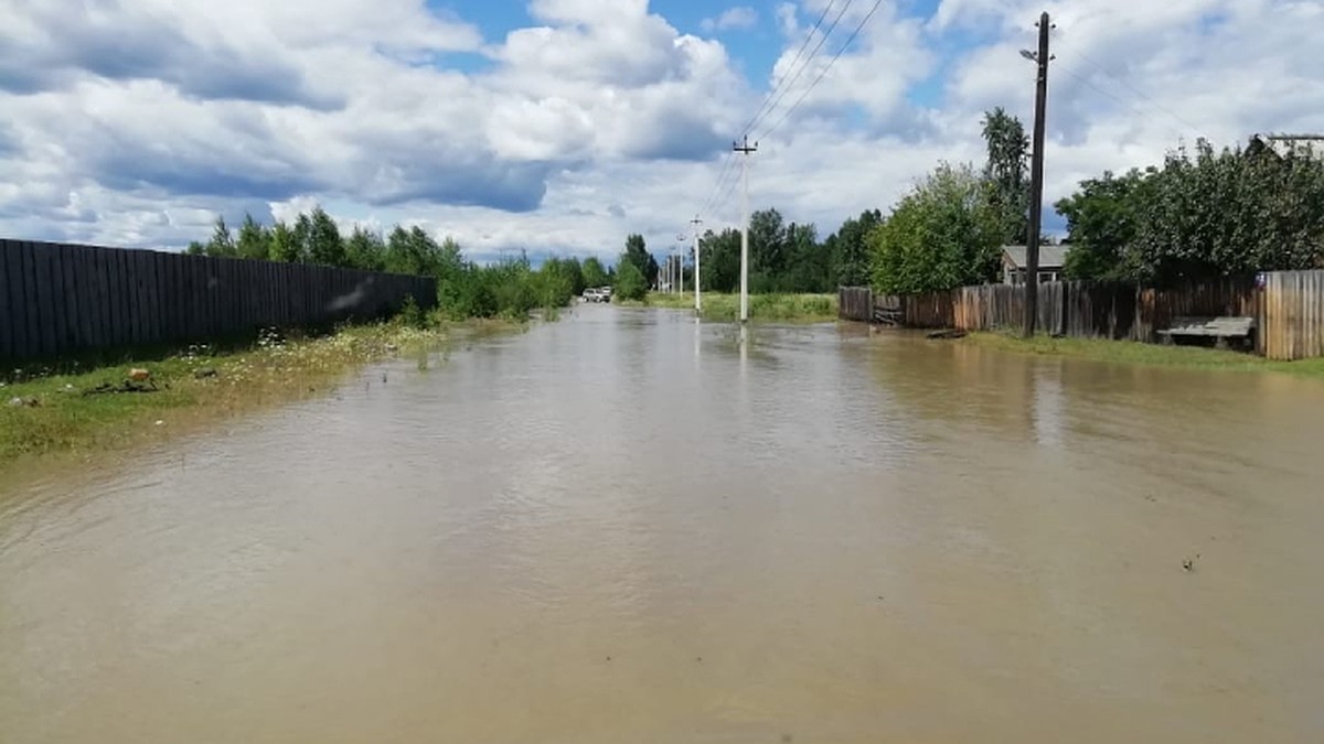 Дом смыло в садоводстве на берегу реки Китой в Ангарском районе - KP.RU