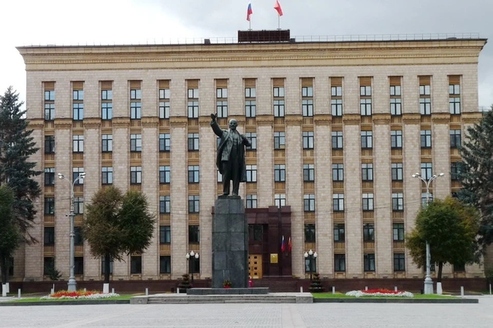 В правительстве области одним управлением стало больше.