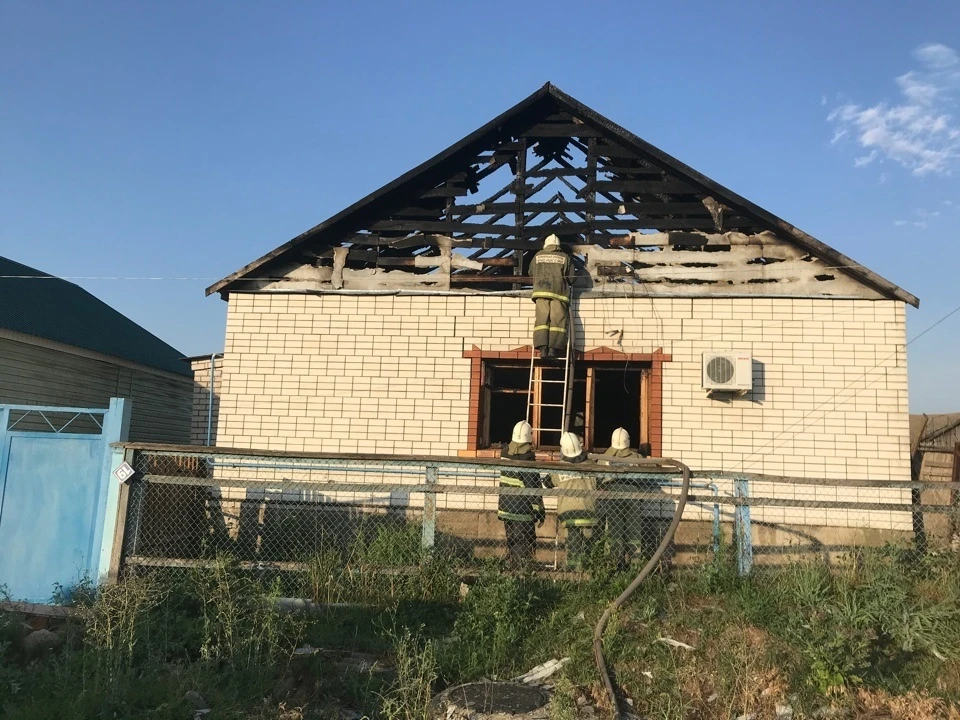 Дом сгорел за считанные минуты.