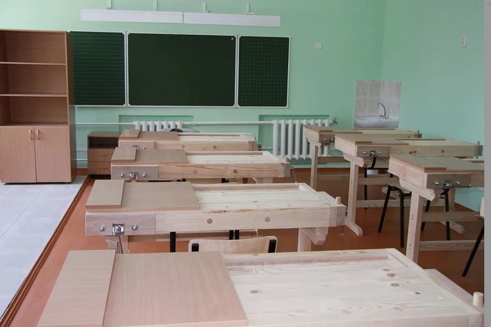 Школьникам будут измерять температуру каждое утро.