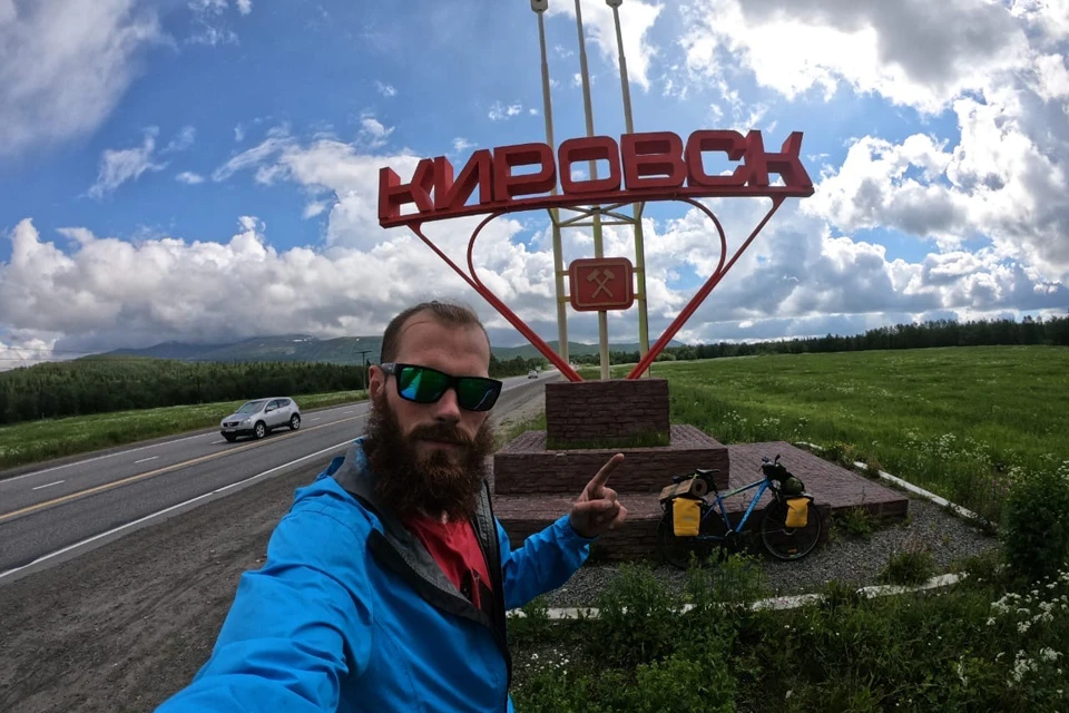 До Мурманской области путешественник из Москвы добирался на велосипеде. Фото: Иван Ярочкин