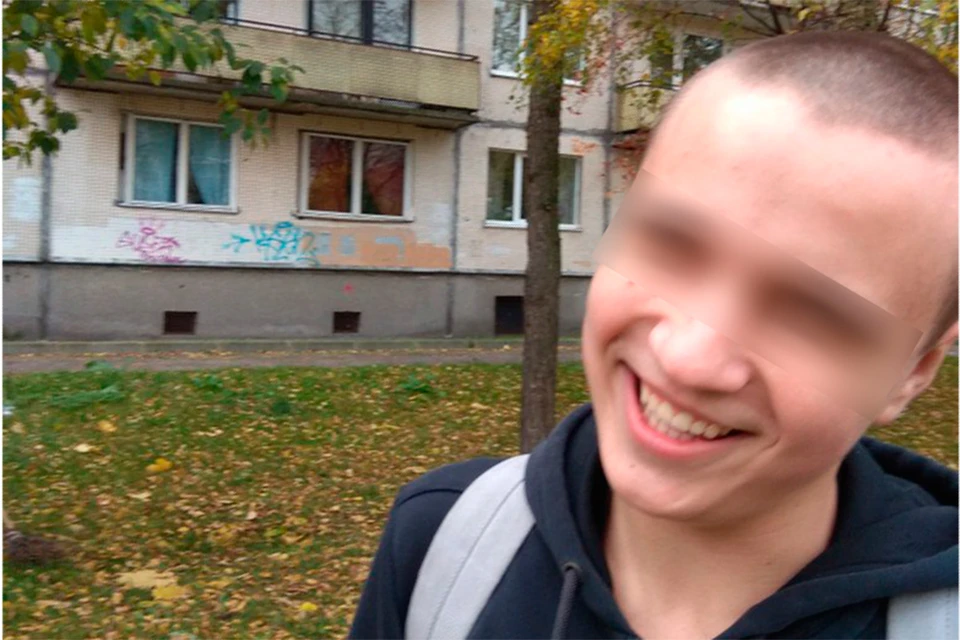 Школьник из Санкт-Петербурга во время ЕГЭ попался на списывании в туалете. Ему выписали штраф.