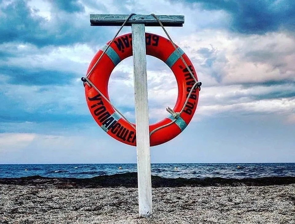 Тело мужчины нашли в море в районе пансионата «Береговое».