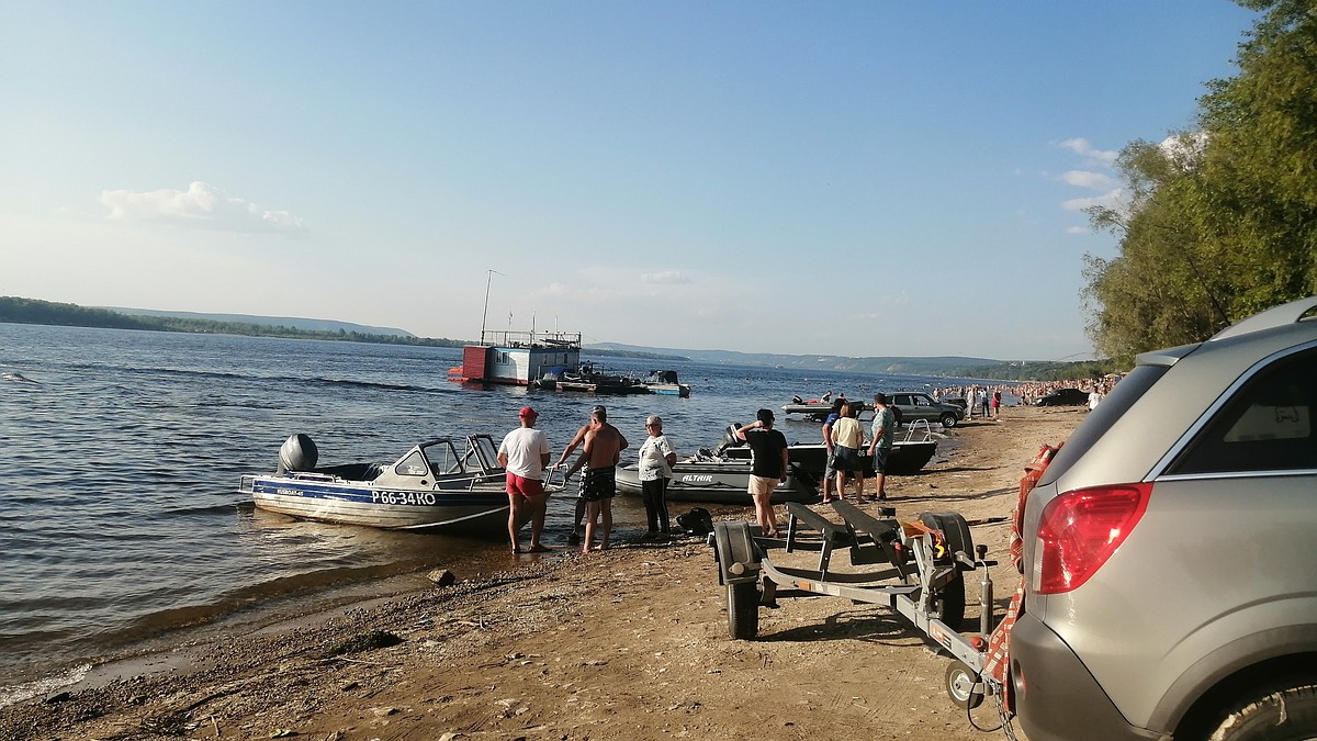 Власти рассказали, когда с берега Волги уберут мешающие проезду бетонные  блоки - KP.RU