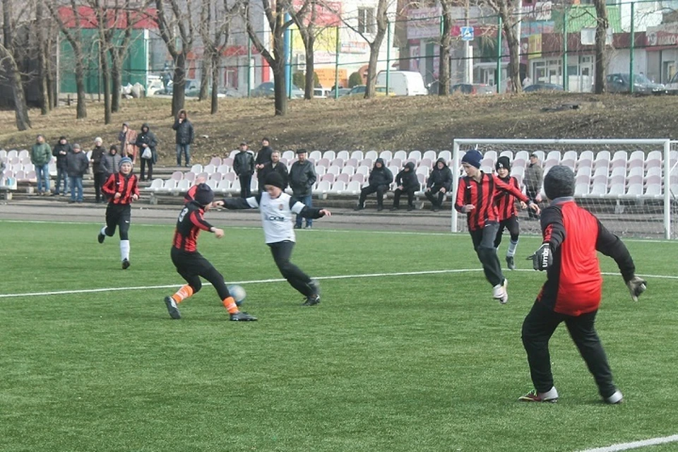 Футбольная школа для детей и молодежи открылась в ЛНР