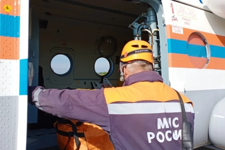 Вертолет МЧС России вылетел в Советско-Гаванский район на поиски яхты. Фото: ДВРПСО МЧС России