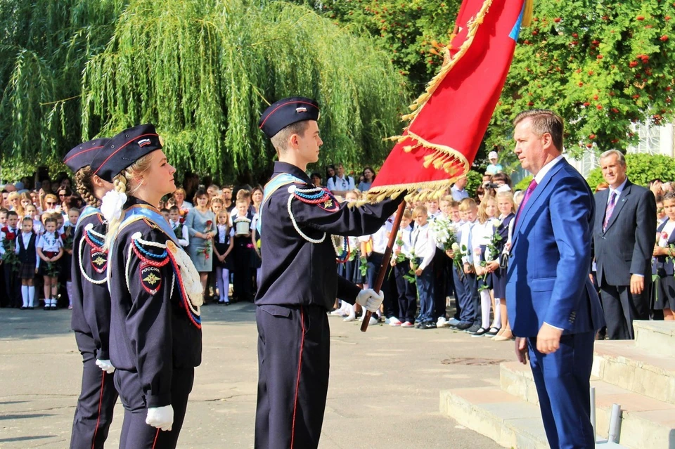 В Орле выбрали школу-победителя смотра военно-патриотической работы. Фото: пресс-служба администрации города
