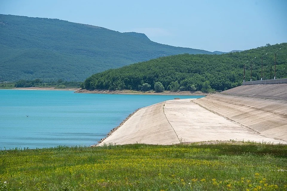 Чернореченское водохранилище крым фото