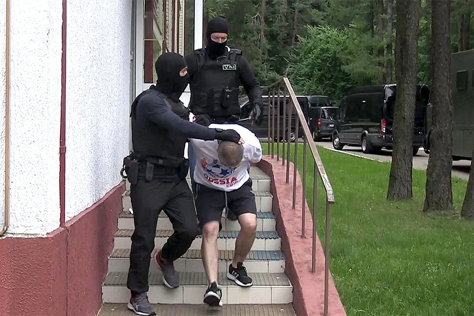 Кадры задержания 33 бывших сотрудников частной военной компании «Вагнер», Минск, 29 июля.