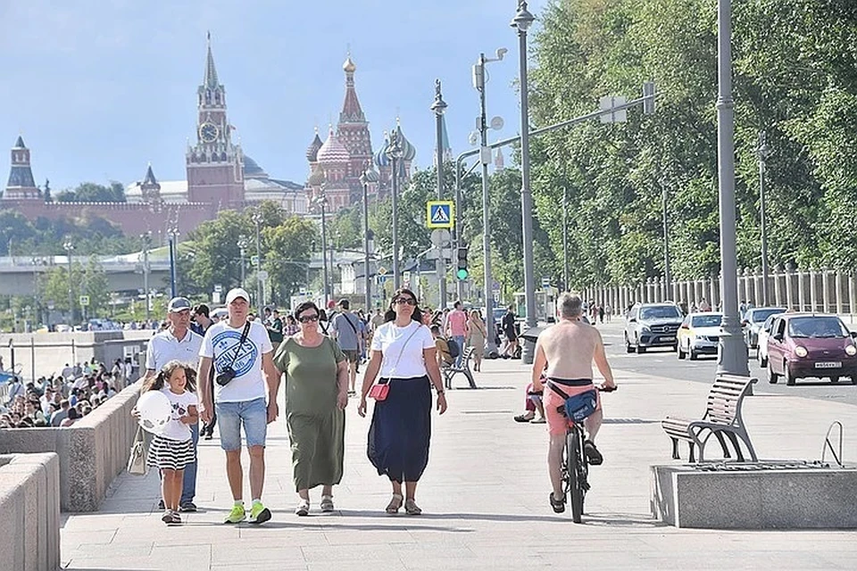 Москвичам пообещали августовское тепло в первые выходные сентября
