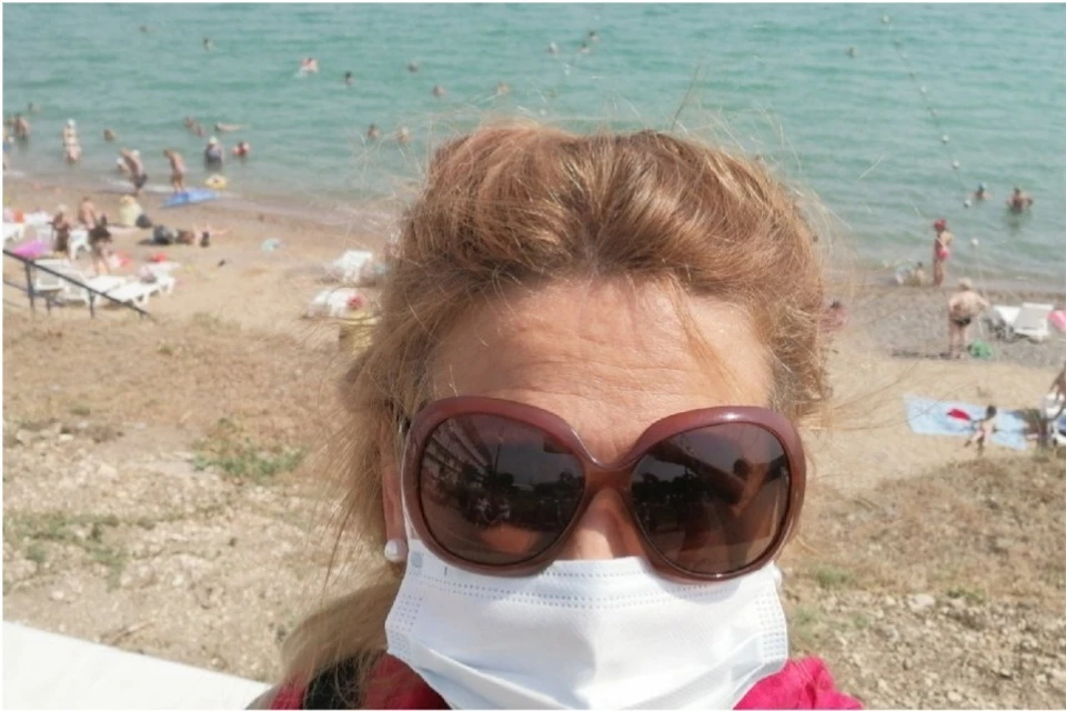 В Крыму действует масочный режим, который поможет сдержать распространение коронавируса.