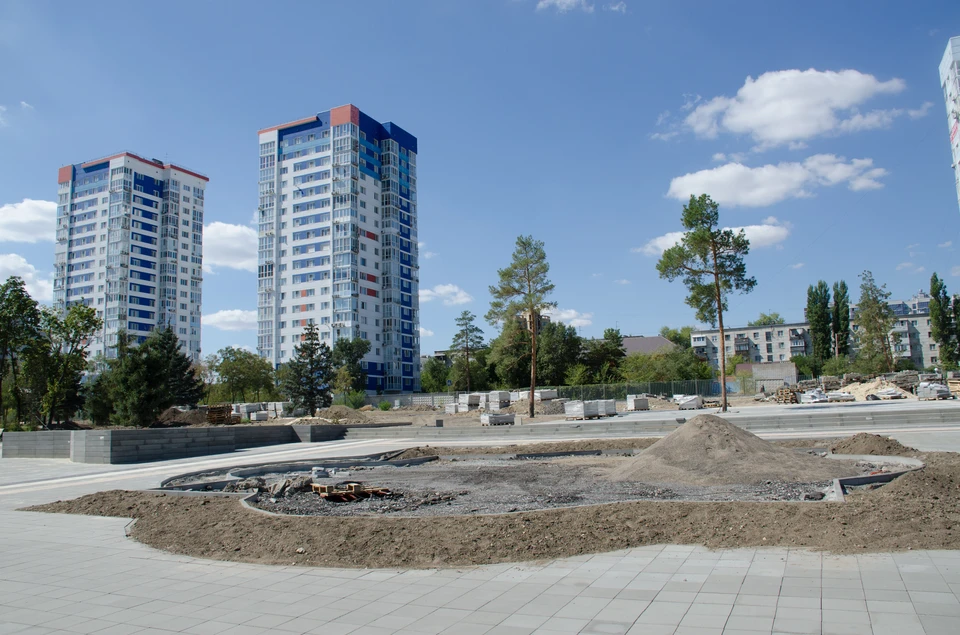 К сожалению, не все площадки парка радуют глаз.