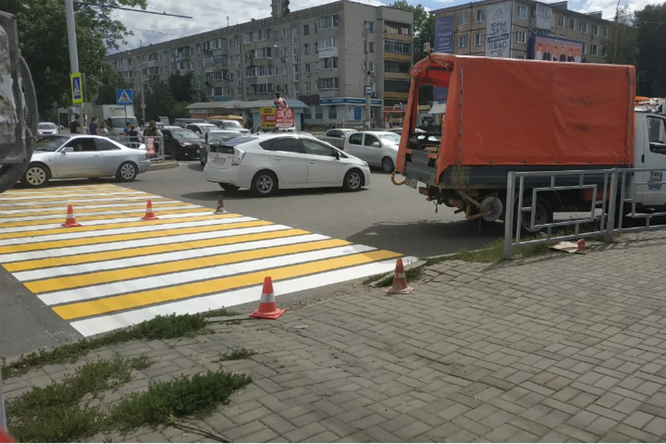 На дорогах Хабаровска появляется свежая дорожная разметка
