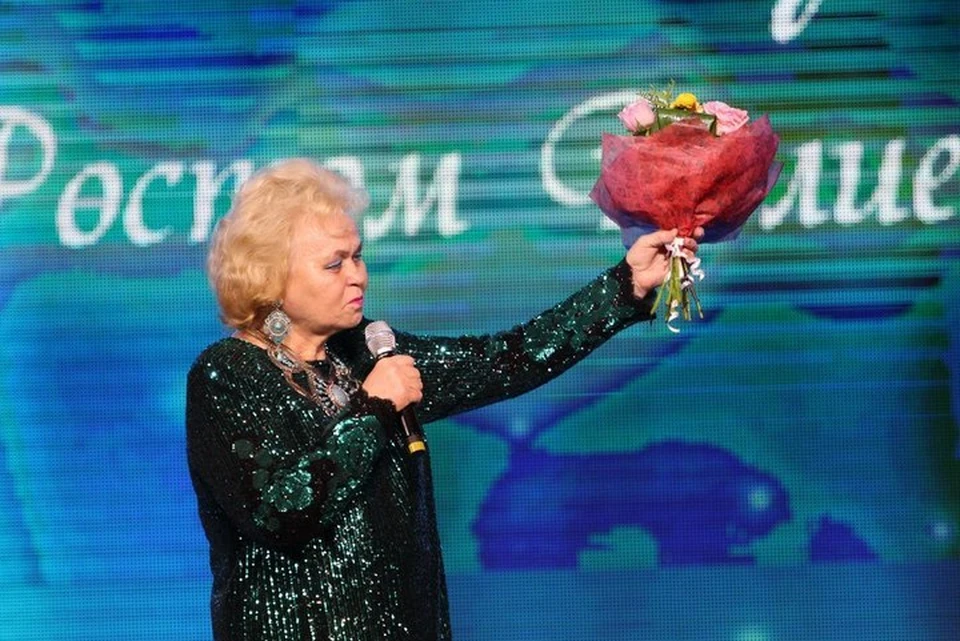Церемонию перенесли на 11 октября: Хамдуна Тимергалиева лично не получала звание народного артиста Фото: vk.com