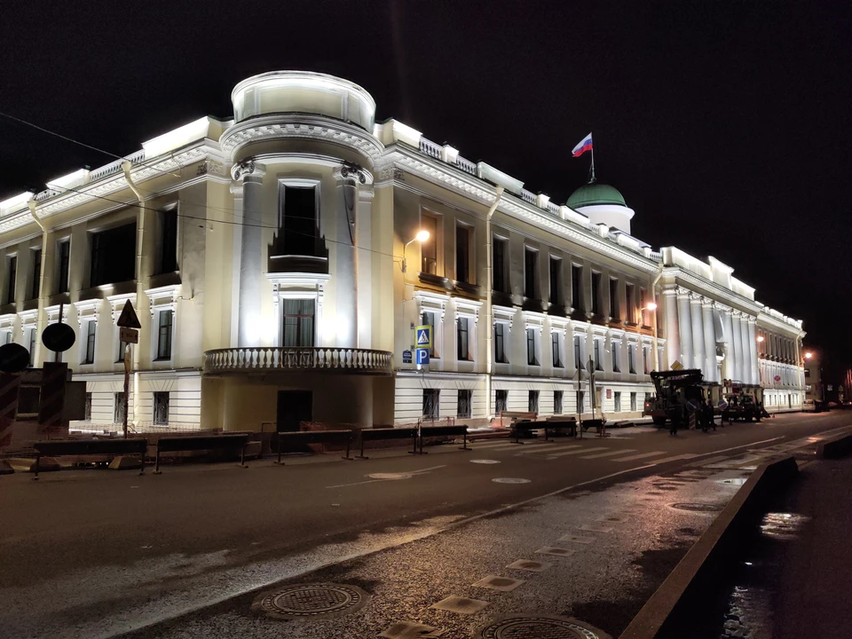Теперь на набережной реки Фонтанки стало еще красивее. Фото: пресс-служба "Ленсвета"