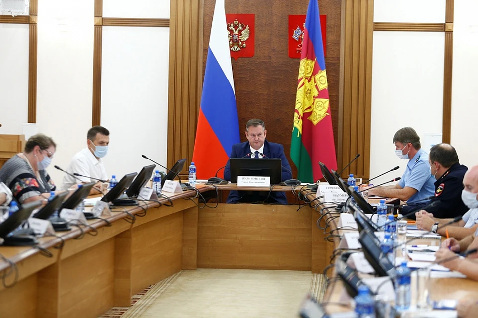 Вице-губернатор Сергей Пуликовский провел заседание краевой антинаркотической комиссии