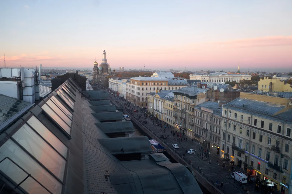 В Петербурге обсудили проблему экскурсий по крышам