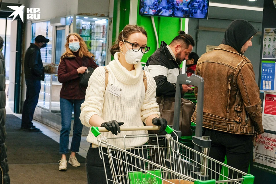 Ограничения, введенные в Кировской области из-за пандемии коронавируса, продлеваются до 22 октября 2020 года.