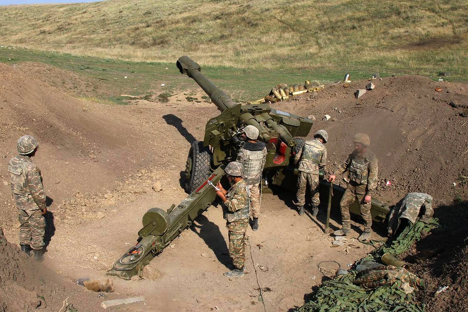Артиллеристы армии Нагорного Карабаха.