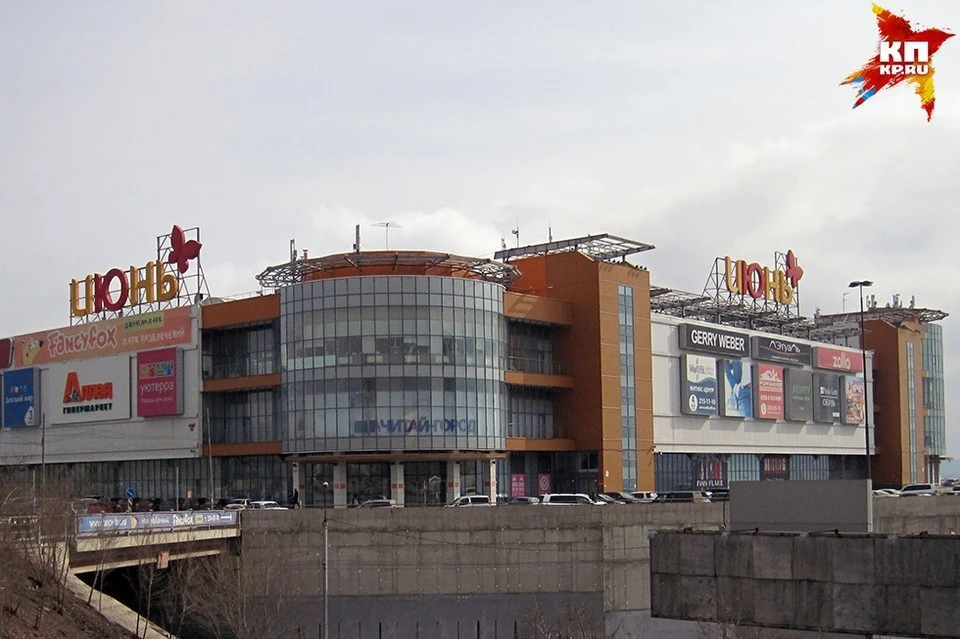 Арендаторы массово уходят из ТРЦ «Июнь» в Красноярске.