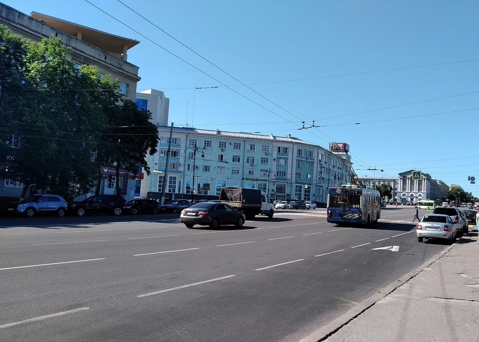 Логотип будет наноситься на заднюю часть корпуса транспорта