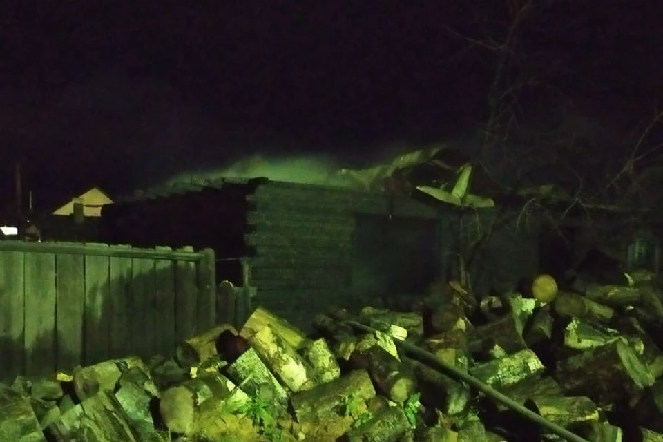 Мать и двое детей сгорели в своем доме в Нижнеудинске. Фото: ГУ МЧС России по Иркутской области