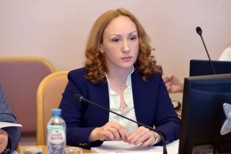 В Тюменской области могут сохранить социальную доплату к пенсии в связи с потерей кормильца несовершеннолетним при трудоустройстве. Фото с сайте Тюменской областной Думы.