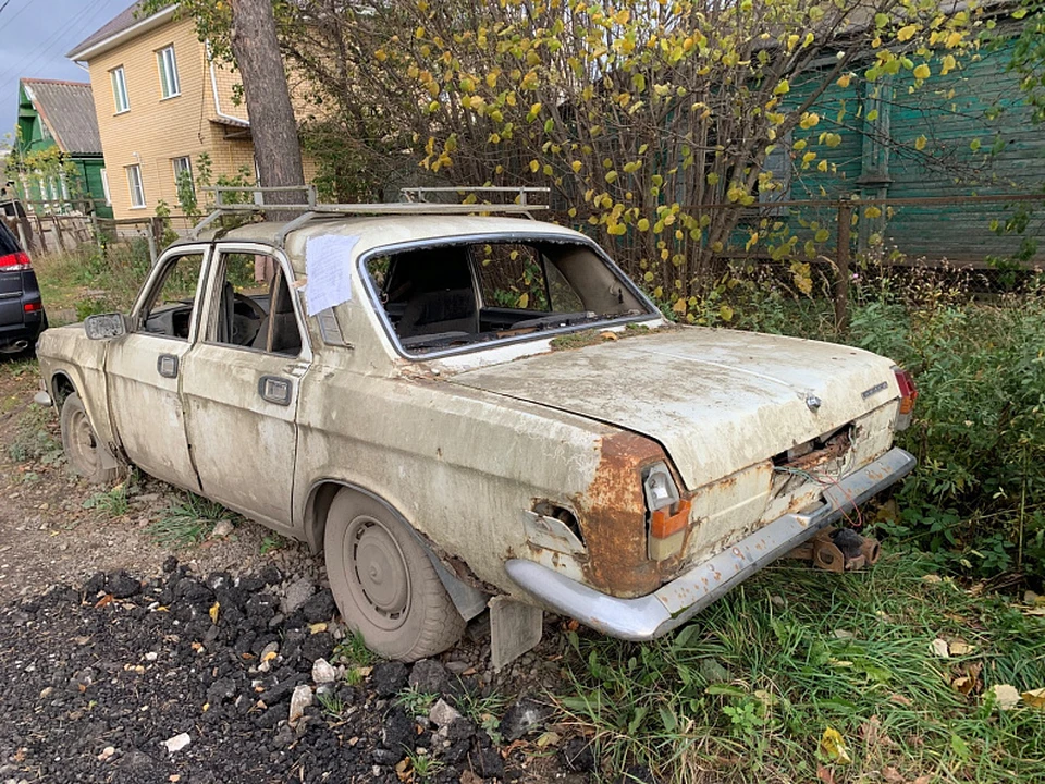 Брошенные автомобили эвакуируют с улиц Твери Фото: администрация Твери