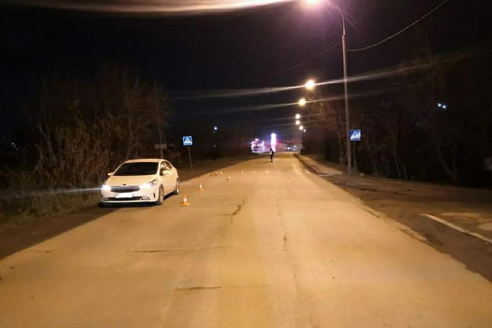 Мальчик переходил дорогу по пешеходному переходу. Фото: Госавтоинспекция по Новосибирску