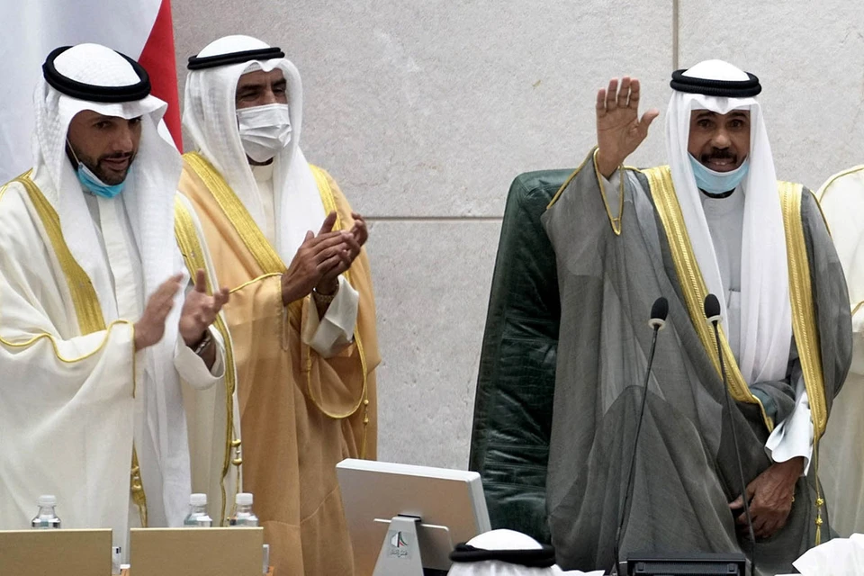 Новый эмир Кувейта Наваф аль-Ахмад ас-Сабах с 2006 года имел титул наследника престола.