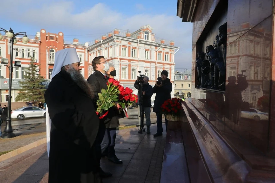 ФОТО: Кирилл Мартынов Глеб Никитин заложил грамоту в основание колокольни Спасо-Преображенского собора