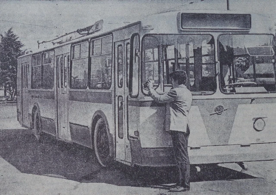 В августе 1975-го в Калининград поступил первый из 30 троллейбусов новейшей на тот момент модели – «ЗИУ-9», собранных на заводе имени Урицкого в городе Энгельсе.