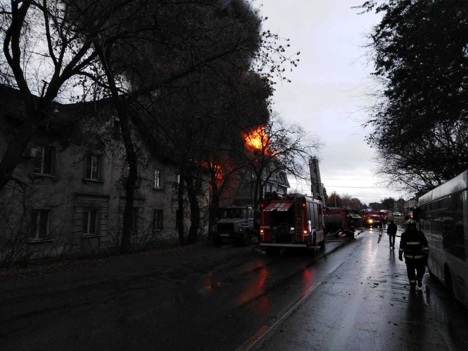 В Самаре сгорел дом и погибли четыре человека. Фото : ГУ МЧС РФ по Самарской области