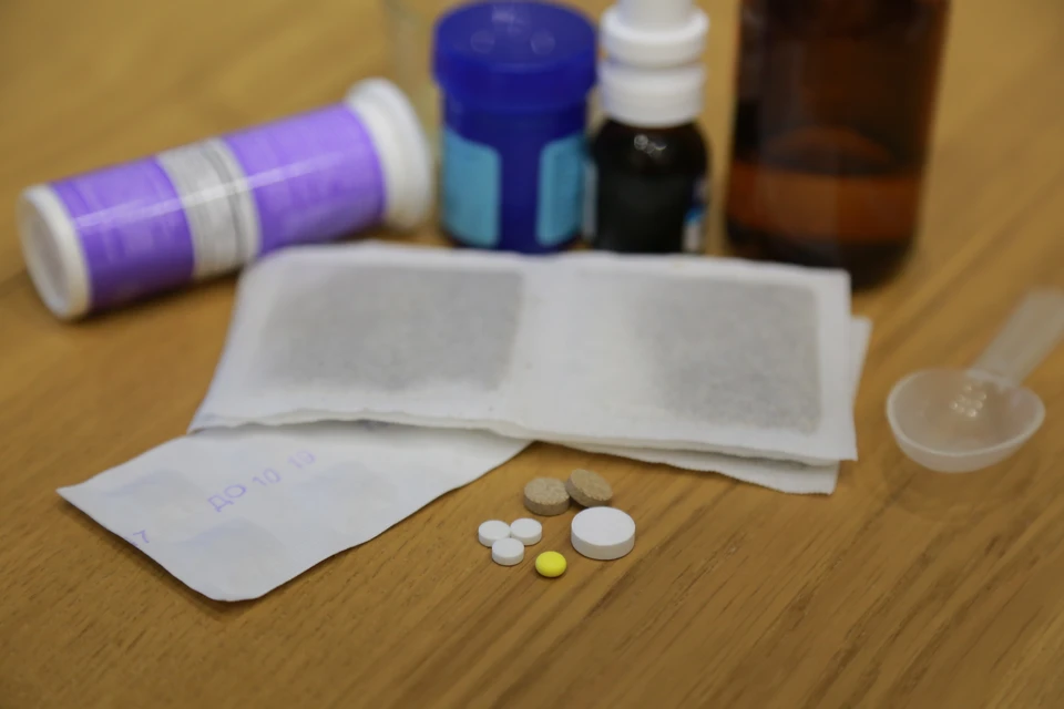 Система по обеспечению бесплатными лекарствами от ковида должна наладиться, обещают в облздраве