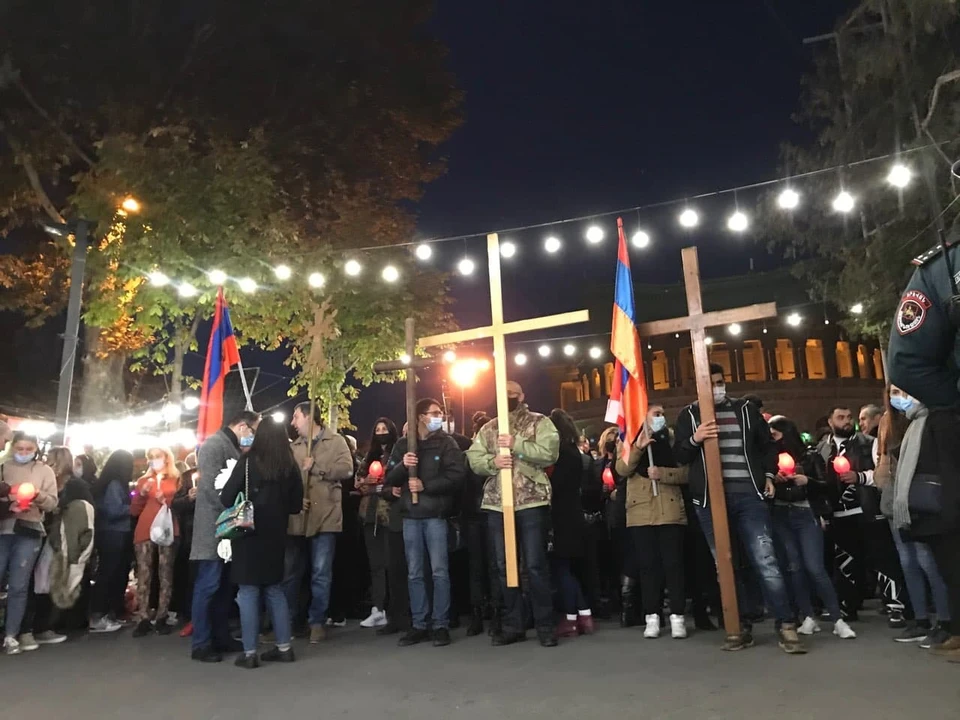 В Ереване проходит марш памяти жертв Карабахской войны