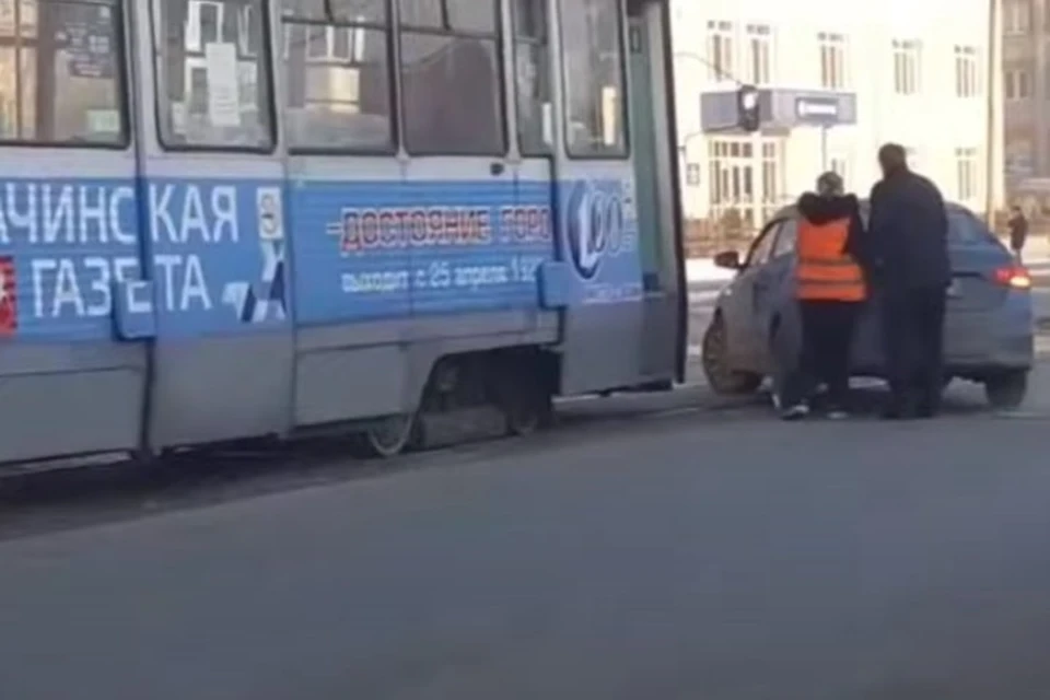 Очевидец узнал в одном из участников аварии спикера местного горсовета Фото: ИА «Запад24»