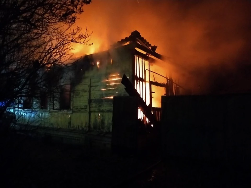 Пожар в брянском городе Карачев унес две человеческие жизни.