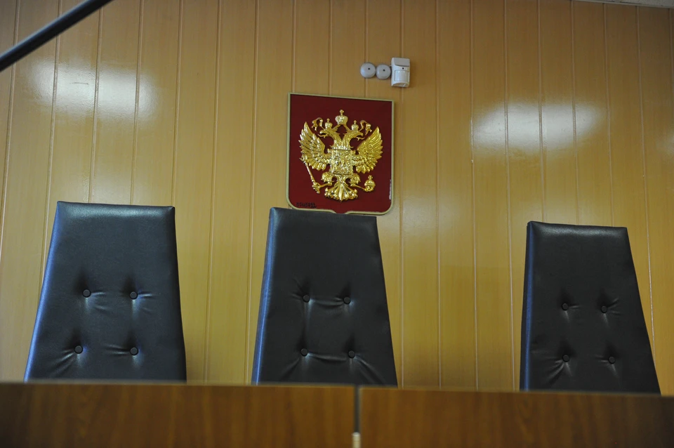Дело вот уже не первый месяц рассматривает Южный окружной военный суд.