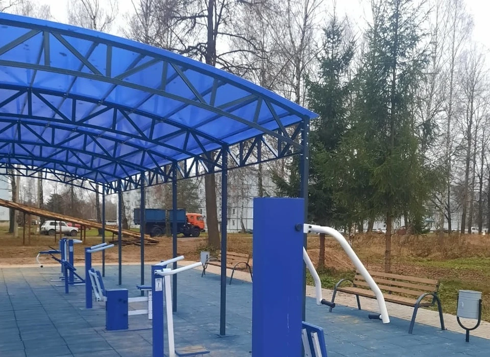 В поселке Шаталово установили спортивную площадку. Фото: администрация Починковского района Смоленской области.