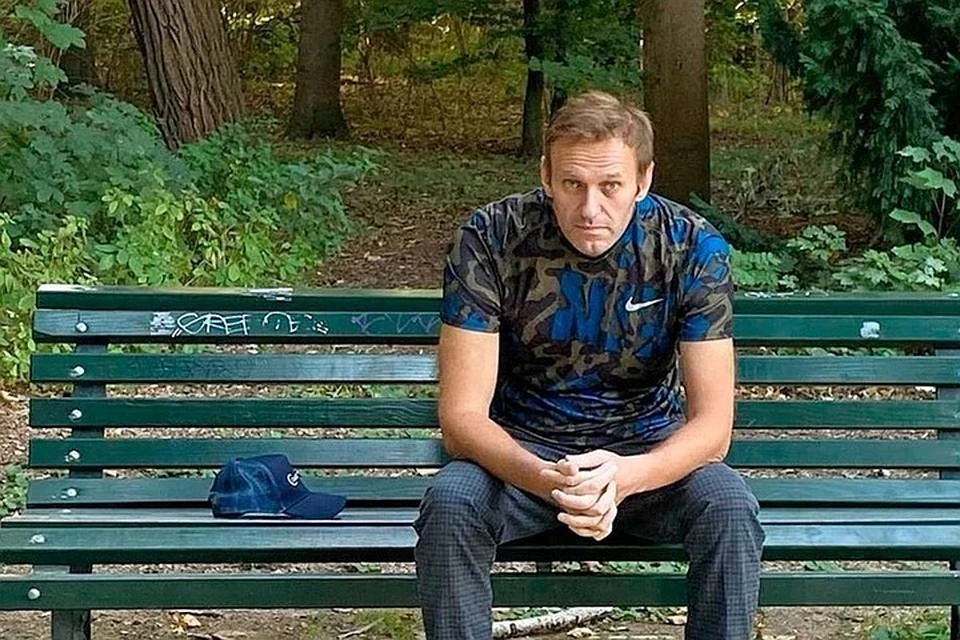 В середине сентября, почти полностью выздоровев, Навальный в одном из первых заявлений пообещал «вернуться в Россию»