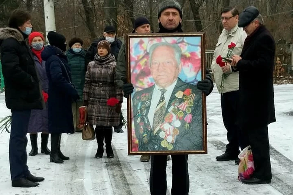 Виктор Шаталов был похоронен на Мушкетовском кладбище. Фото: Фейсбук/Виктория Сем